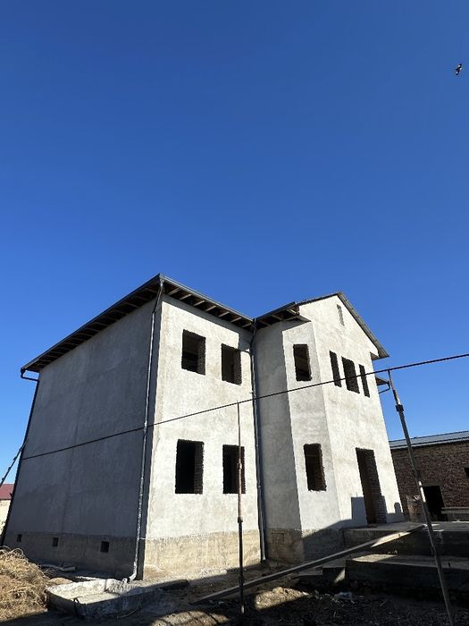 КОТТЕДЖ САТЫЛАДЫ 16 соток, 1.25млрд.сум.КЕЛИСИМЛИ