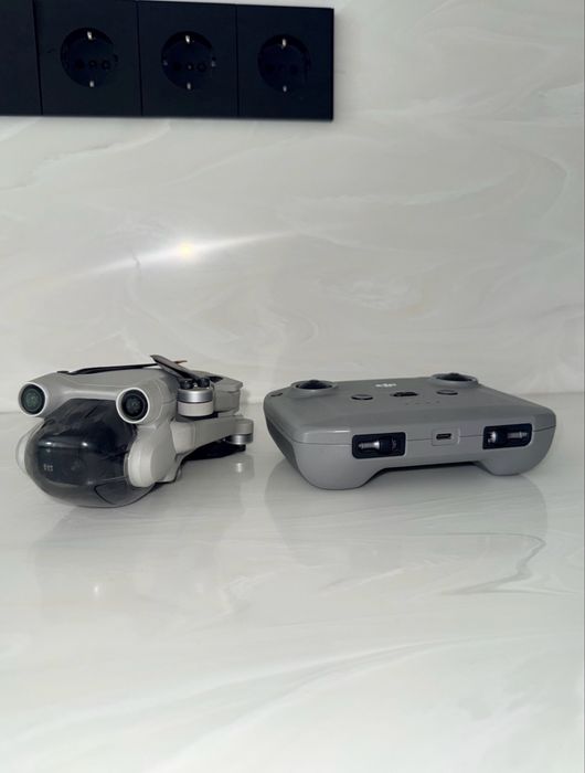 Продам дрон Dji mini 3 pro