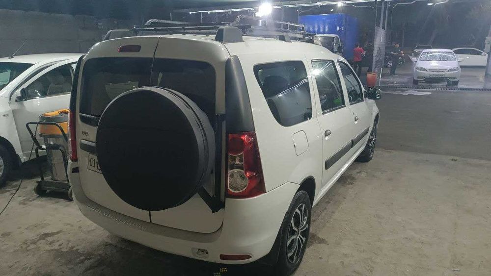 Lada Largus 5 мест