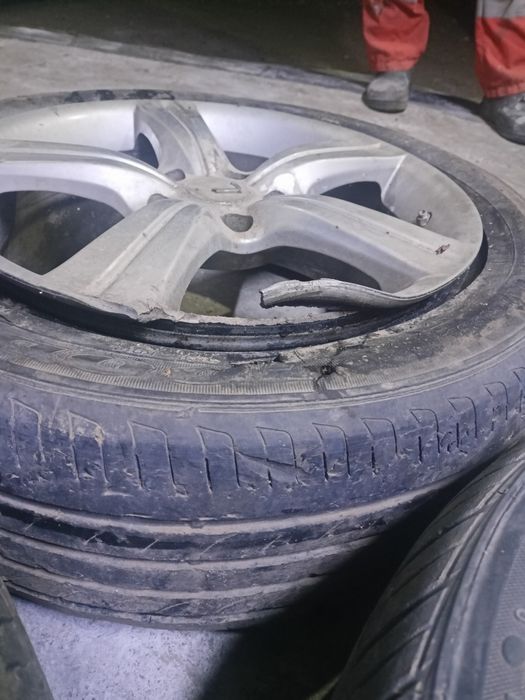 Продам 3 диска Лексус и Тойота