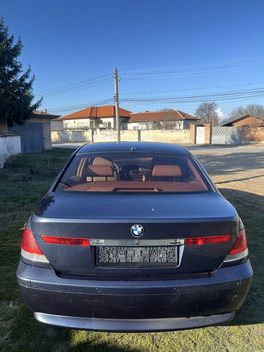 BMW 735i на части