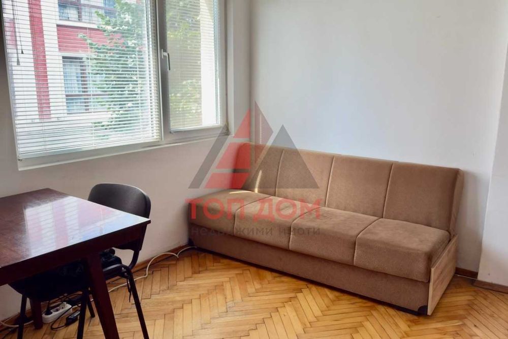 Дава се под наем Двустаен апартамент в Варна, Център - 55 кв.м за 450 € - Снимка #3