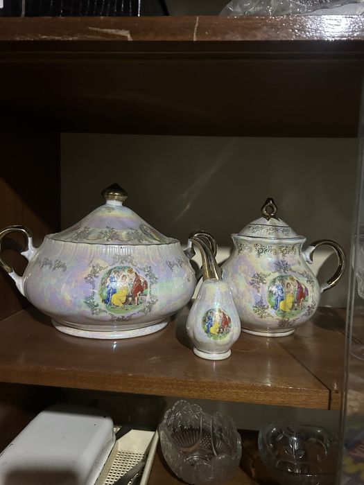 Мадонна супница, чайник и перечница