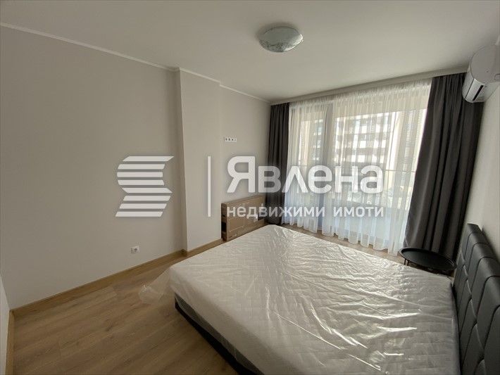 Дава се под наем Тристаен апартамент в Варна, Бриз - 95 кв.м за 1000 € - Снимка #10
