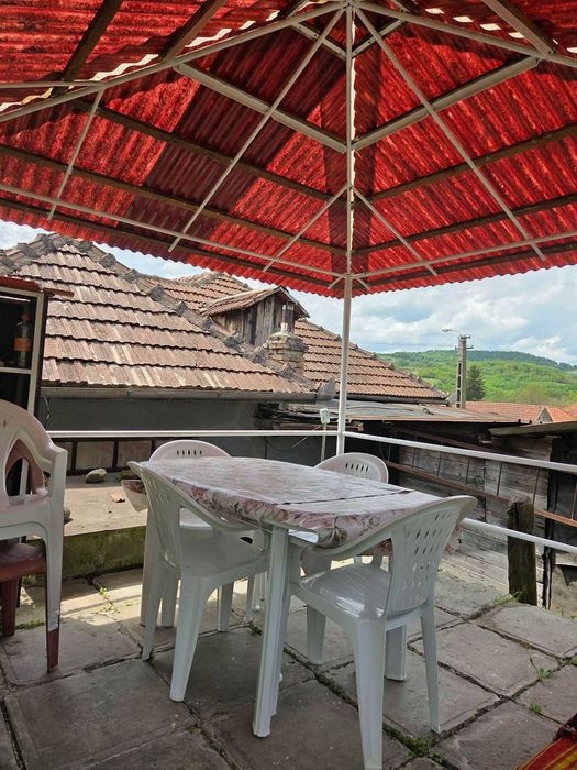Vând casă în Răcăștia județul Hunedoara