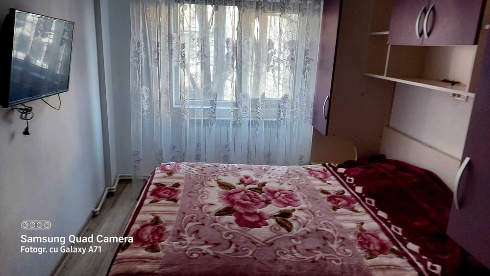 Apartament cu 3 camere, mobilat și utilat