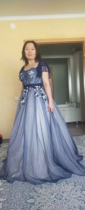 Сдается на прокат платье бальное.