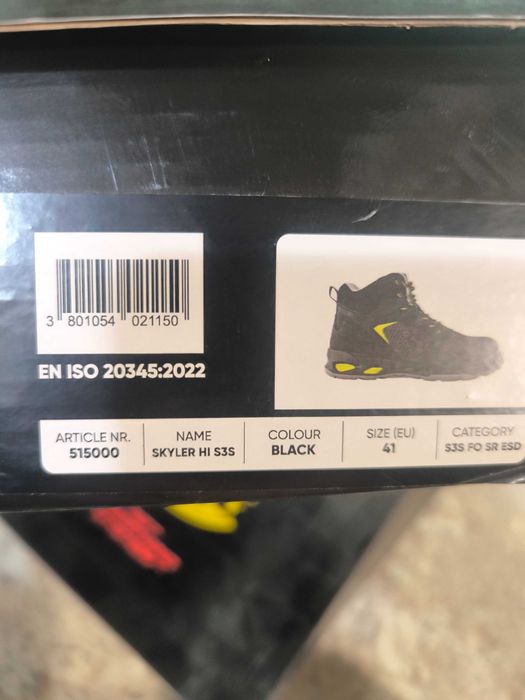 Защитни работни обувки Bwolf и Diadora