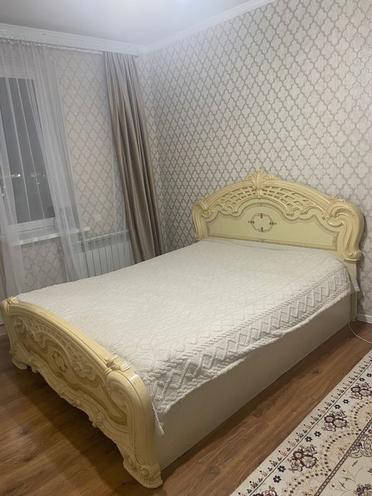 Спальный кровать