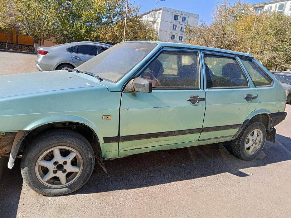 Продам срочно машину