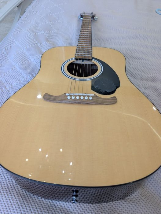 Fender fa-125 в идеальном состоянии + чехол