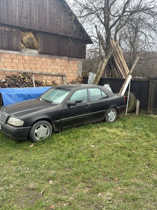 Mercedes-Benz C180 W202
