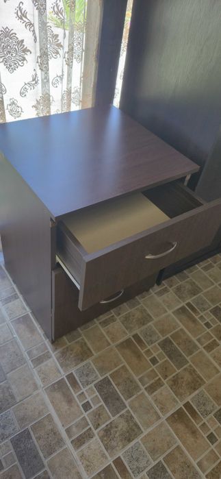 Гардероб и скрин 70€