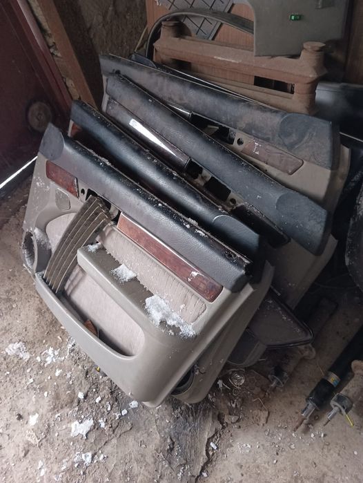 Срочно 20т за все что на фото а6 с4 ауди