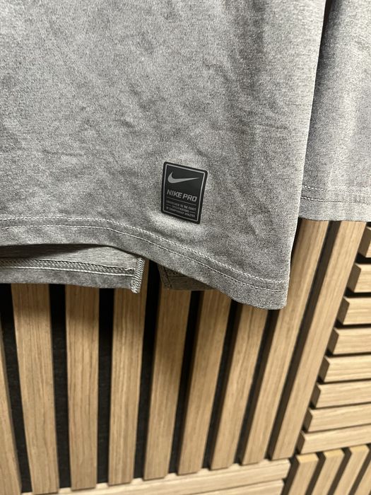 NIKE PRO Compression : Компресираща блуза размер М / Оригинал