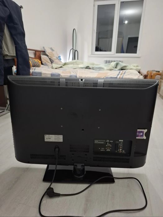 Продаеться телевизор