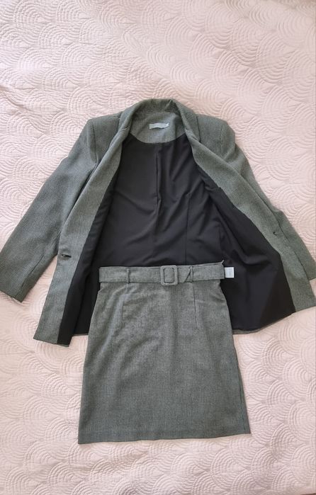 Костюм деловой женский