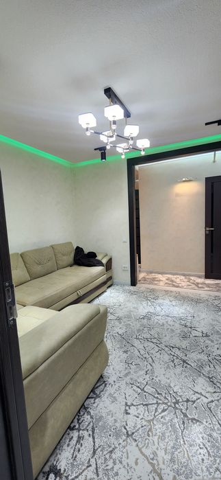 Срочно продается 2 ком.. пред. 3 ком.. квартира Вокзал . Можно Ипотека