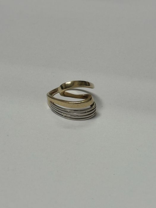 златен дамски пръстен 3.92гр 14к 585