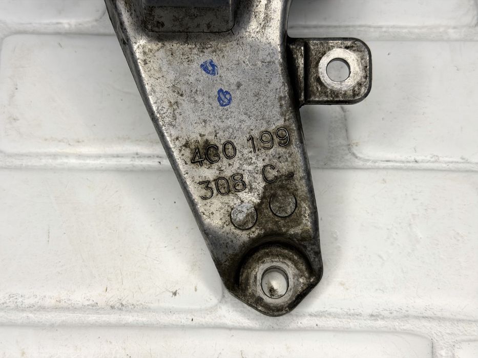 Стойка тампон двигател AUDI 3.0TFSI 4G0199308C