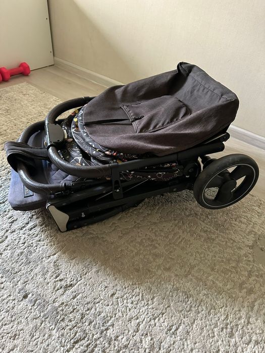 Продам детскую коляску