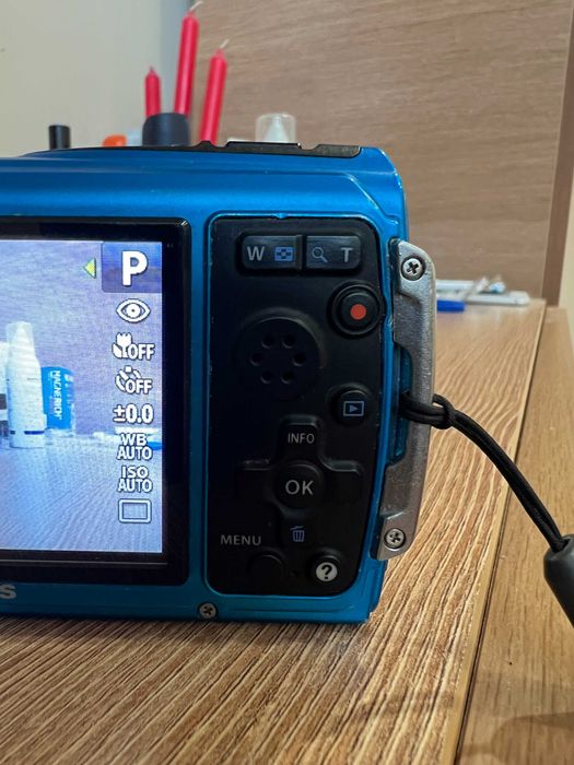 Устойчив фотоапарат Olympus Tough 14 Mp с подаръци