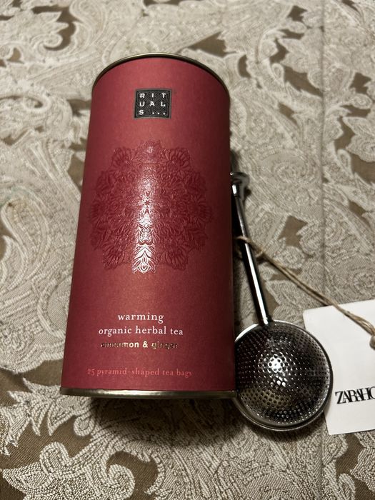Vand ceai de la Rituals si infuzor inox de la Zara