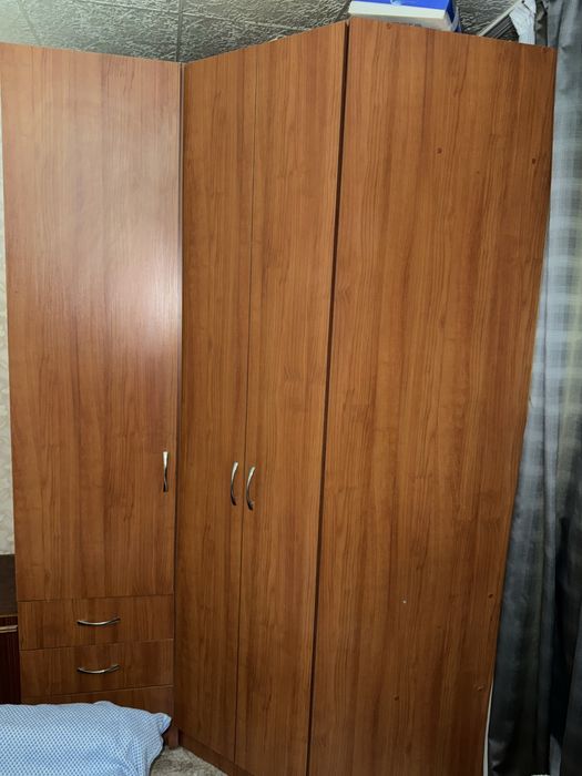 Продам пенал и шкаф угловой