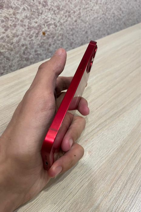 Срочно срочно Айфон 13