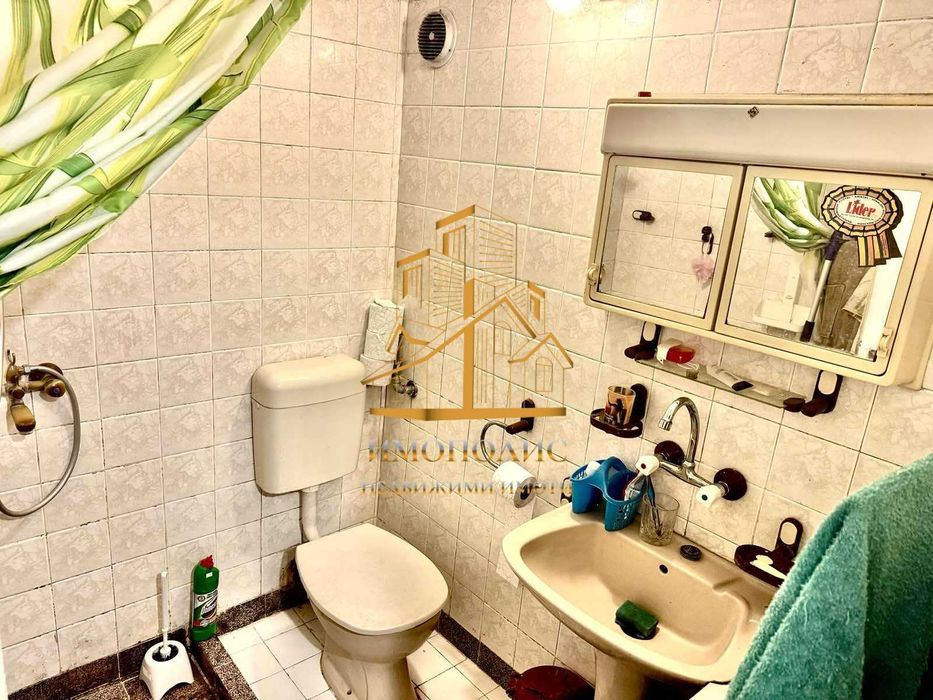 Дава се под наем Четиристаен апартамент в Варна, Спортна зала - 90 кв.м за 255000 € - Снимка #11