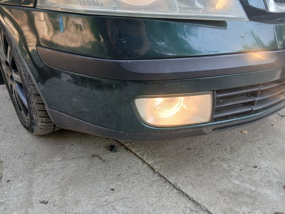 Bara față cu grile si proiectoare skoda octavia 2(2007) cod culoare LC6N