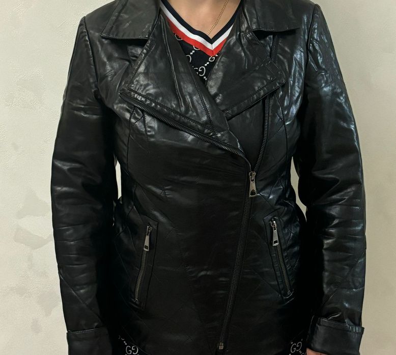 Продам кожанную куртку