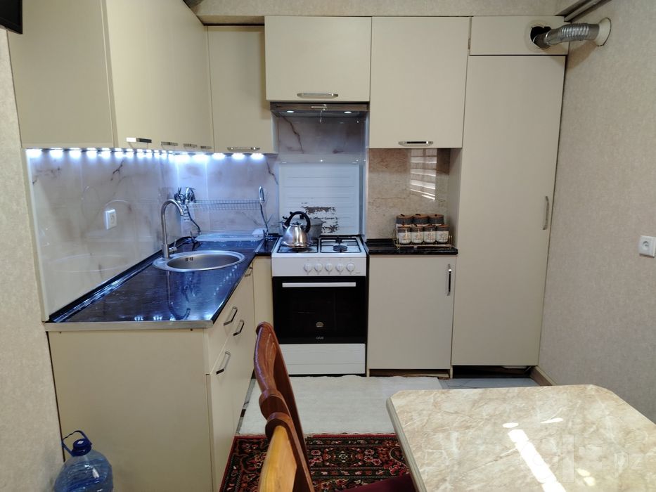 Квартира сотилади Олмазор тумани Корасарой кучаси ор.р Ислом сивилизац