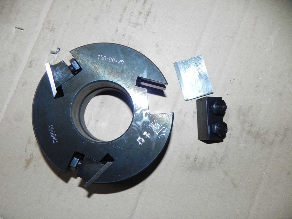 Cap butuc freza pentru cutite amovibile