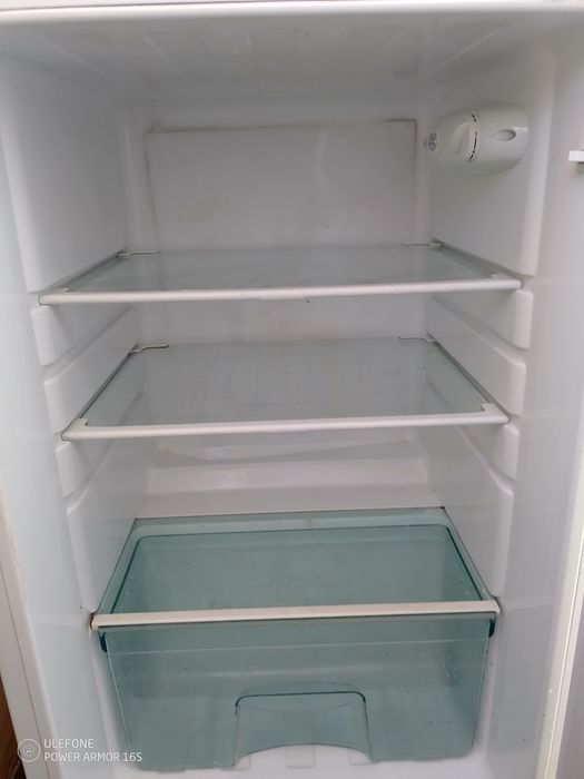 Хладилник NEO с горна камера