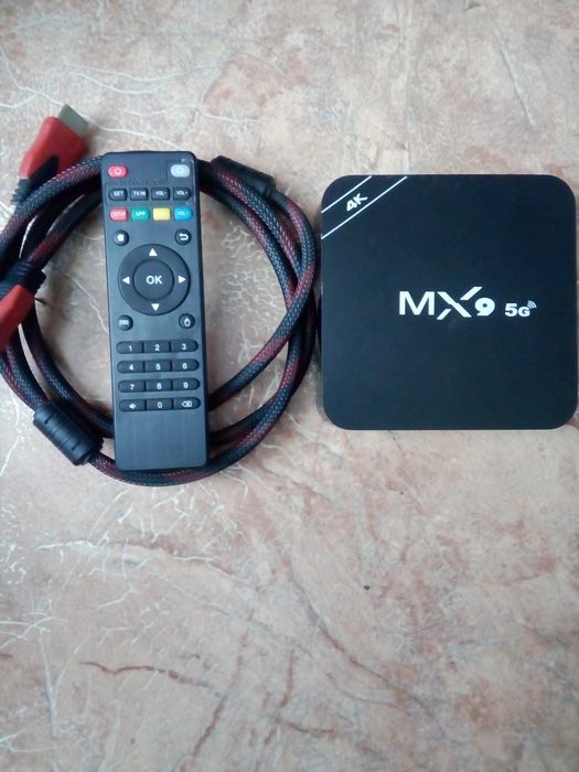 Смарт приставквTV BOX