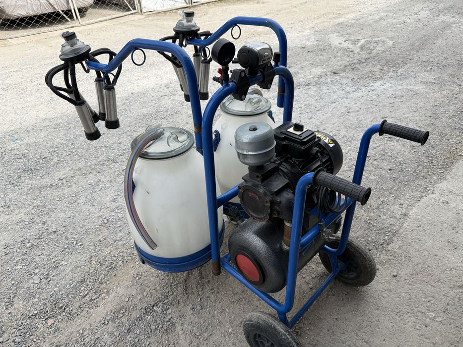 * доильный аппарат для коров оригинал Италия в хорошем рабочем состоян