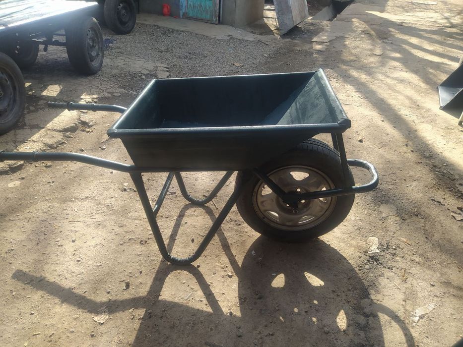 Arava tachka bir balonliy