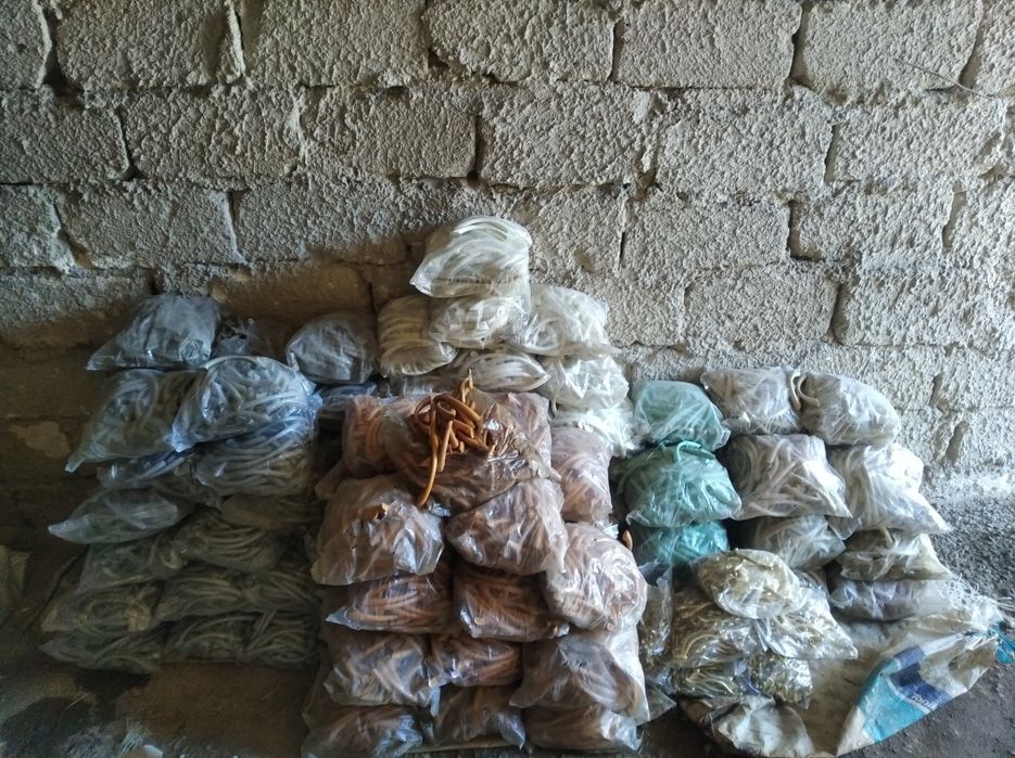 Пластмассовые изделия ручки