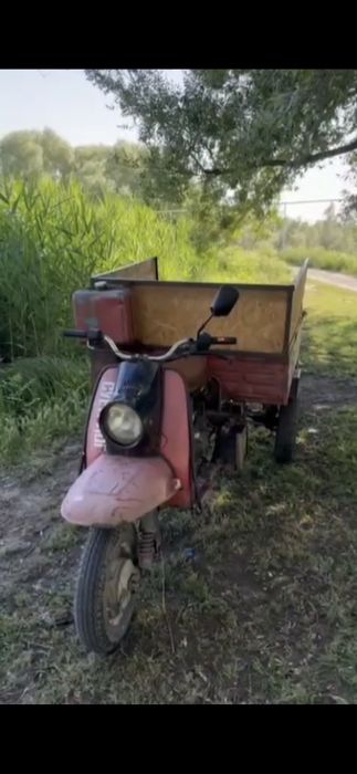 Продам моторолер муровей