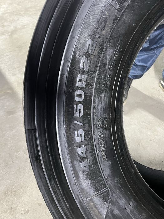 Шина на Мега прицеп