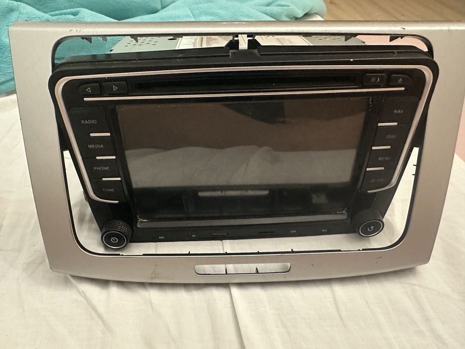 Navigatie WV passat b6 b7 skoda octavia 2