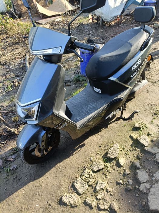 Vând scuter electric