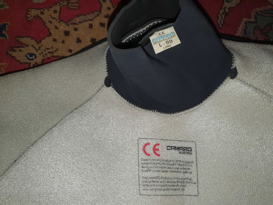 Продавам сух неопрен CAMARO 5mm