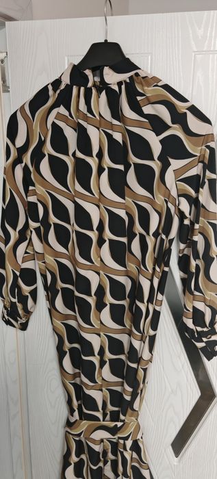 Рокля дълга с интересен десен