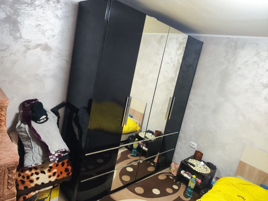 Vând mobilă + aer condiționat – preț minim, ridicare și demontare