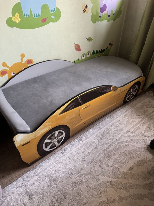 Кровать машинка детская