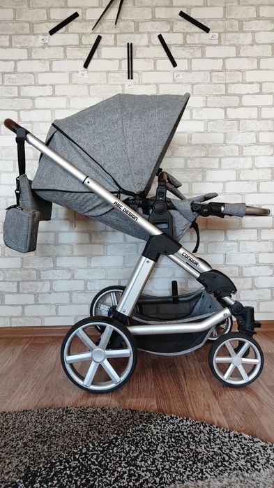 Продам коляску 2в1