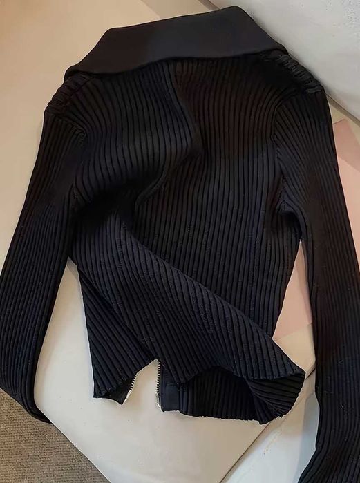 Ново! Стилна черна жилетка, наличен Л размер.