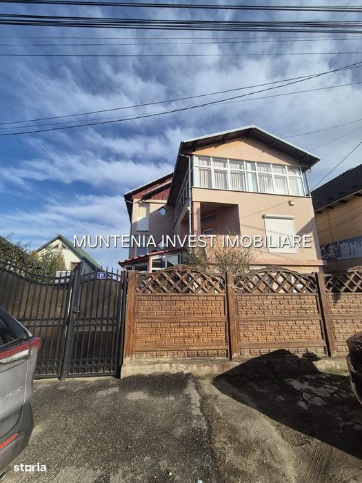 De vanzare Cladire D+P+2E, teren 2000 mp. Zona Targ Saptamanal